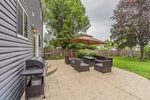 794 White Pine Cir, Lake in the Hills, IL 60156 - Photo 35