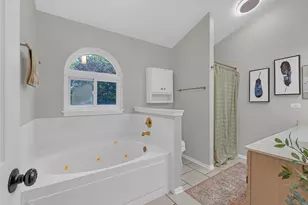 794 White Pine Cir, Lake in the Hills, IL 60156 - Photo 19
