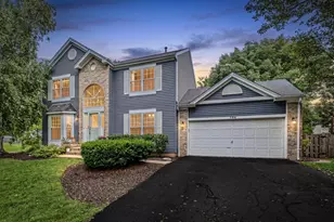 794 White Pine Cir, Lake in the Hills, IL 60156 - Photo 1