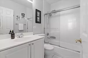 1430 N La Salle Dr, Chicago, IL 60610 - Photo 29