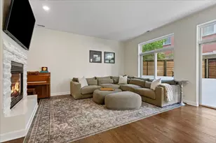 1430 N La Salle Dr, Chicago, IL 60610 - Photo 5