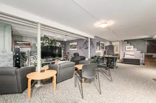 1605 S Fairview Ave, Park Ridge, IL 60068 - Photo 23