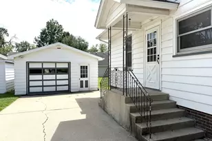 2822 6th St, Peru, IL 61354 - Photo 13