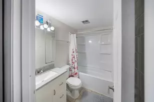1460 Fairlane Dr, Schaumburg, IL 60193 - Photo 9