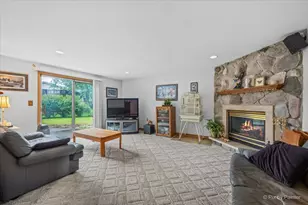 5 Andrew Ln, Schaumburg, IL 60193 - Photo 15