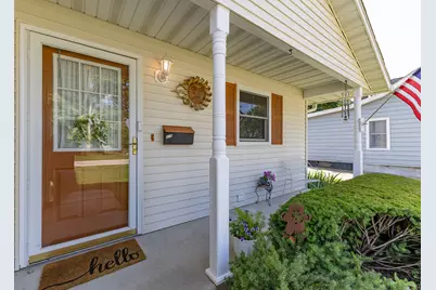 518 N Russell Avenue, Geneseo, IL 61254 - Photo 3