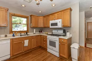 518 N Russell Ave, Geneseo, IL 61254 - Photo 11