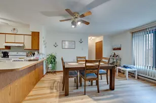 710 N Briar Hill Ln, Addison, IL 60101 - Photo 5