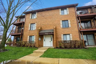 710 N Briar Hill Lane #5, Addison, IL 60101 - Photo 1