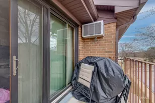 710 N Briar Hill Ln, Addison, IL 60101 - Photo 19