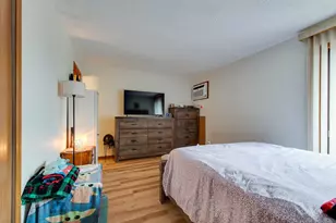 710 N Briar Hill Ln, Addison, IL 60101 - Photo 15