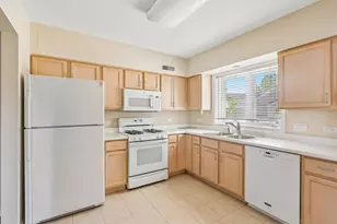 7450 N Lincoln Ave, Skokie, IL 60076 - Photo 11