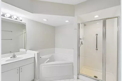 7450 N Lincoln Avenue #204, Skokie, IL 60076 - Photo 25