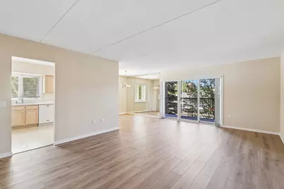 7450 N Lincoln Avenue #204, Skokie, IL 60076 - Photo 9