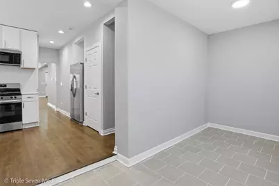 7520 S Carpenter Street, Chicago, IL 60620 - Photo 11