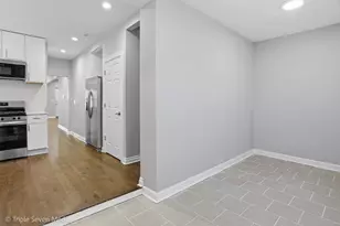 7520 S Carpenter St, Chicago, IL 60620 - Photo 11