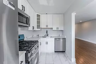 7335 W Fullerton Ave, Elmwood Park, IL 60707 - Photo 5