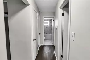 406 N Park Dr, Glenwood, IL 60425 - Photo 11