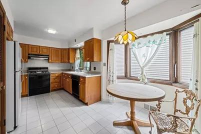 7927 Wilson Terrace, Morton Grove, IL 60053 - Photo 11