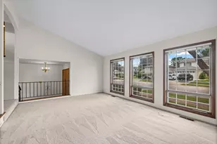 7927 Wilson Terrace, Morton Grove, IL 60053 - Photo 5