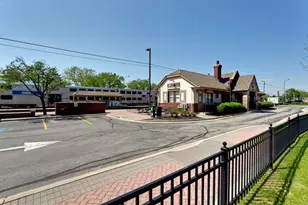 107 N Elmhurst Ave, Mount Prospect, IL 60056 - Photo 29