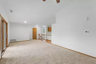 1953 N Coldspring Rd, Arlington Heights, IL 60004 - Photo 11
