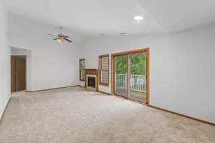 1953 N Coldspring Rd, Arlington Heights, IL 60004 - Photo 9