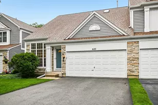 620 N Charter Hall Dr, Palatine, IL 60067 - Photo 1
