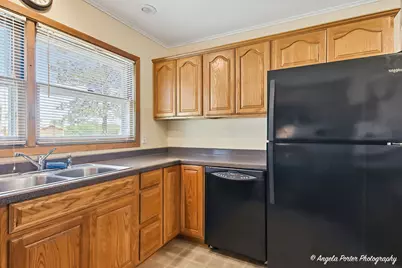 2923 Shorewood Drive, McHenry, IL 60050 - Photo 13