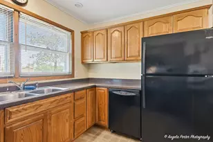 2923 Shorewood Dr, McHenry, IL 60050 - Photo 13