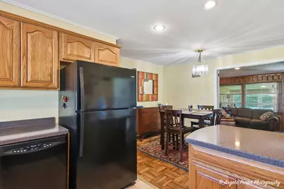 2923 Shorewood Drive, McHenry, IL 60050 - Photo 15