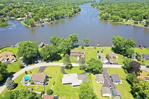 2923 Shorewood Dr, McHenry, IL 60050 - Photo 39