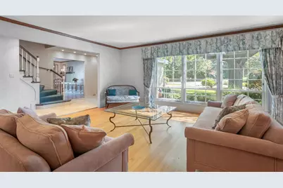2724 Old Glenview Road, Wilmette, IL 60091 - Photo 3