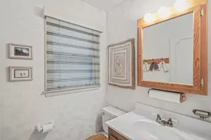 2724 Old Glenview Rd, Wilmette, IL 60091 - Photo 19