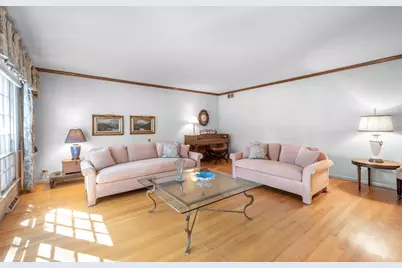 2724 Old Glenview Road, Wilmette, IL 60091 - Photo 5