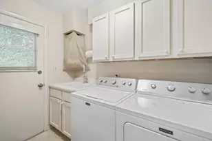 2724 Old Glenview Rd, Wilmette, IL 60091 - Photo 15