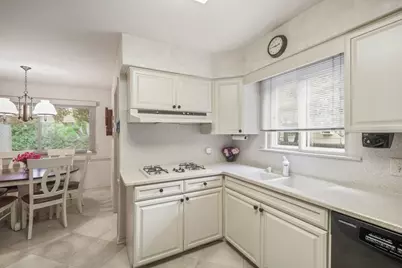 2724 Old Glenview Road, Wilmette, IL 60091 - Photo 9