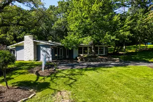 621 Hawthorne Ct, Carpentersville, IL 60110 - Photo 25