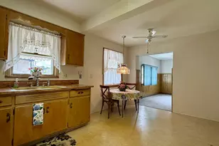 10416 S Sacramento Ave, Chicago, IL 60655 - Photo 9