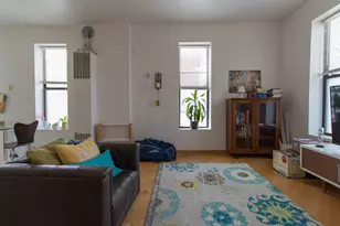 2327 W Ohio St, Chicago, IL 60612 - Photo 9