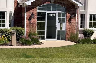 13149 Forest Ridge Dr, Palos Heights, IL 60463 - Photo 1