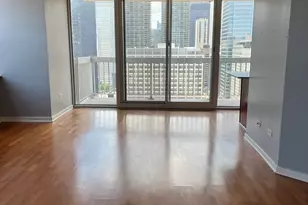 545 N Dearborn St, Chicago, IL 60654 - Photo 5