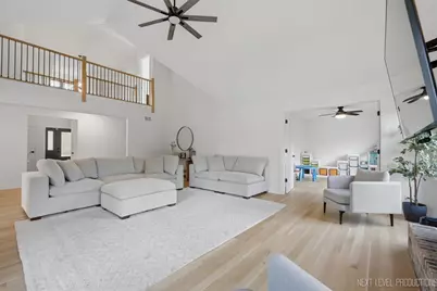 510 De Lasalle Avenue, Naperville, IL 60565 - Photo 21