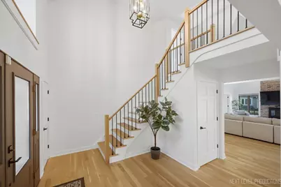 510 De Lasalle Avenue, Naperville, IL 60565 - Photo 9