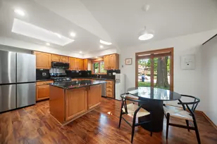 329 Chipili Dr, Northbrook, IL 60062 - Photo 9