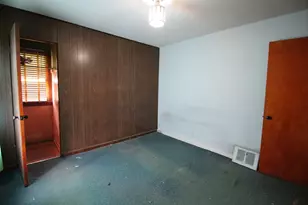 5615 S Nordica Ave, Chicago, IL 60638 - Photo 17