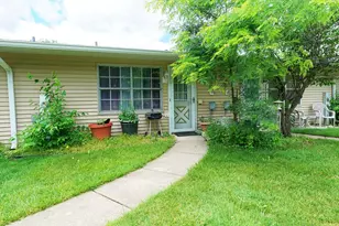 7415 Clarendon Ct, Fox Lake, IL 60020 - Photo 9
