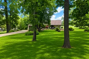 2579 W Fairgrounds Rd, Freeport, IL 61032 - Photo 3