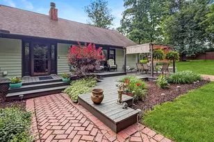 2579 W Fairgrounds Rd, Freeport, IL 61032 - Photo 9
