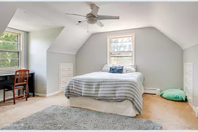 935 N Webster Street, Naperville, IL 60563 - Photo 15